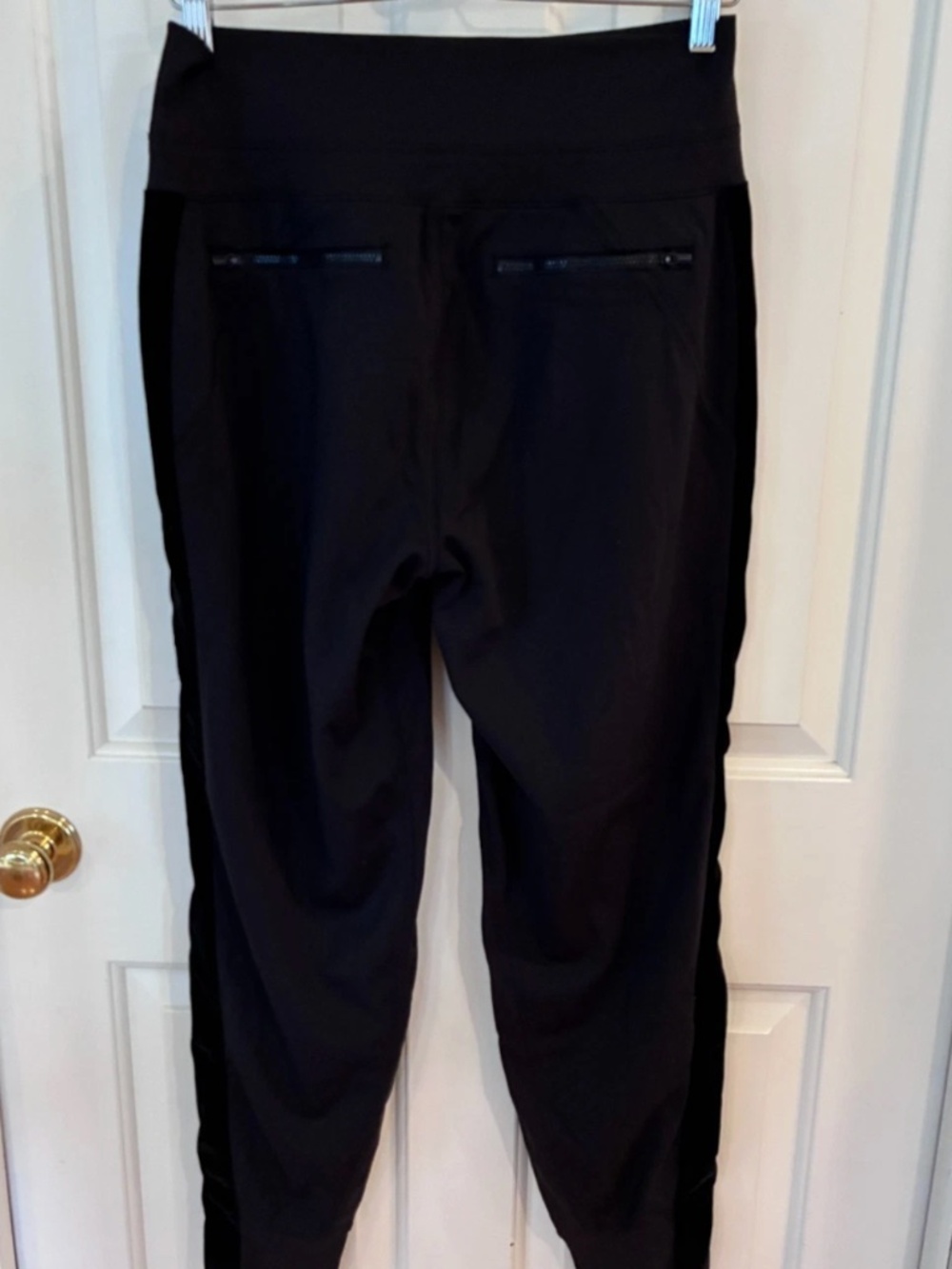 Athleta Size MT Women's Venice Velvet Stripe Jogger